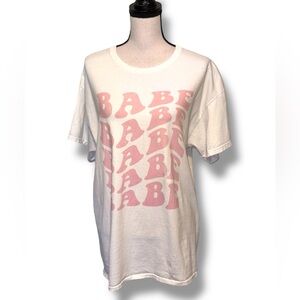 Babe Graphic T-Shirt White Pink Retro Lettering Size XL Like New